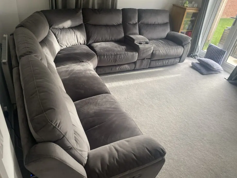 Lakeland Express,brown/grey…5 seat corner side with two Electric recliner