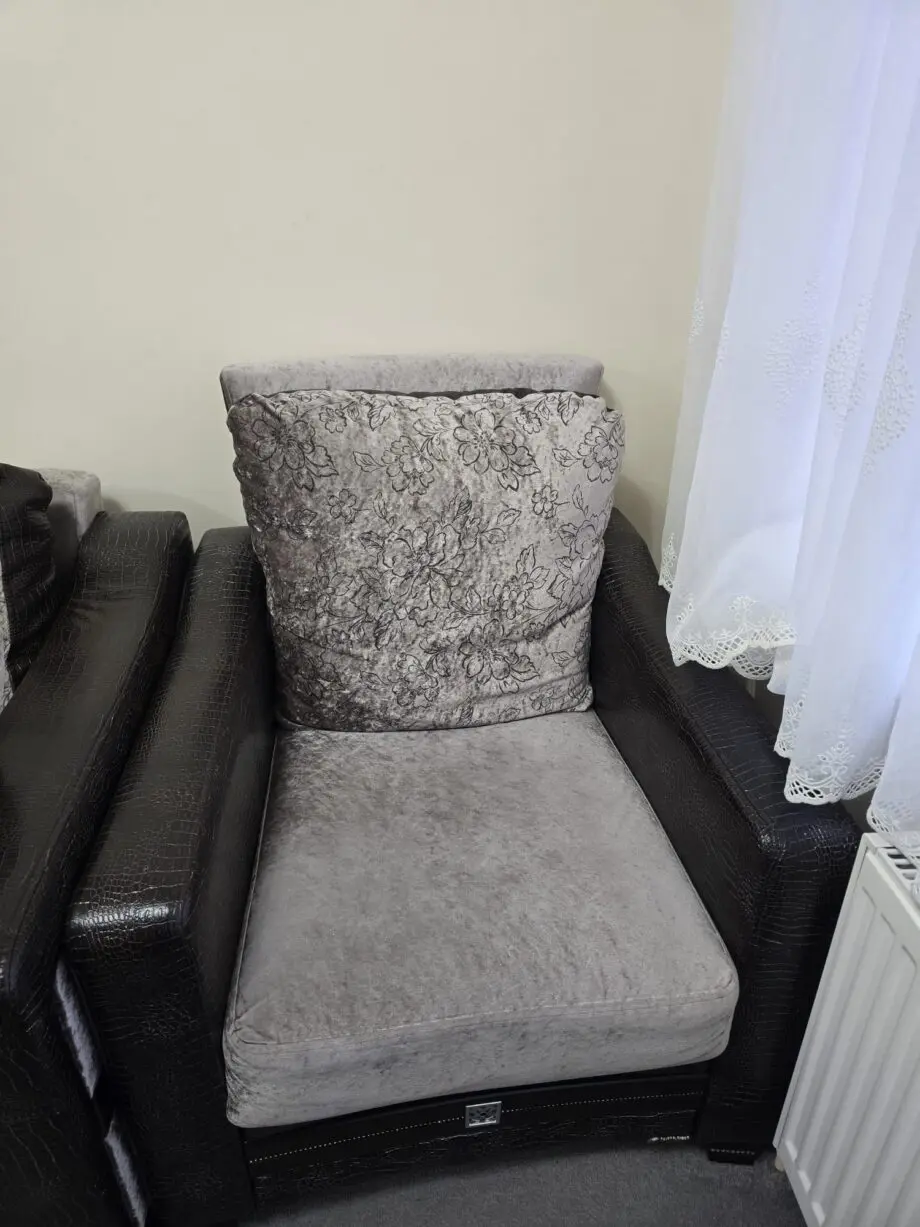 Istikbal sofa set