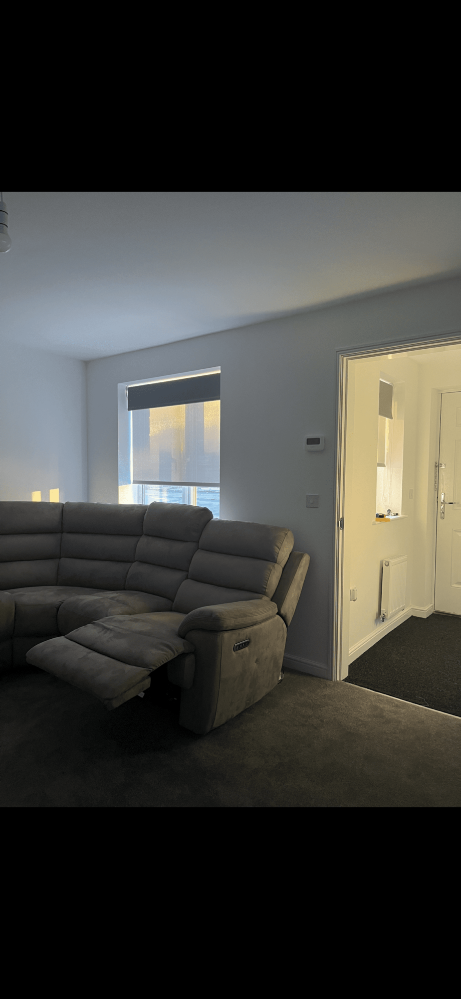 SCS Griffin 2C2 PWR with RHF Coms and Head Tilt, Corner, Double Recliner Sofa, Autmn Berry
