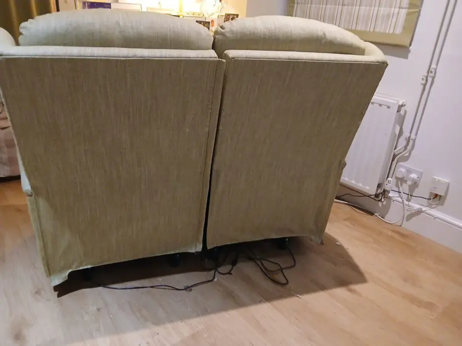 HSL BURROWS 2-SEATER RECLINER SOFA Monza Pampas (green)