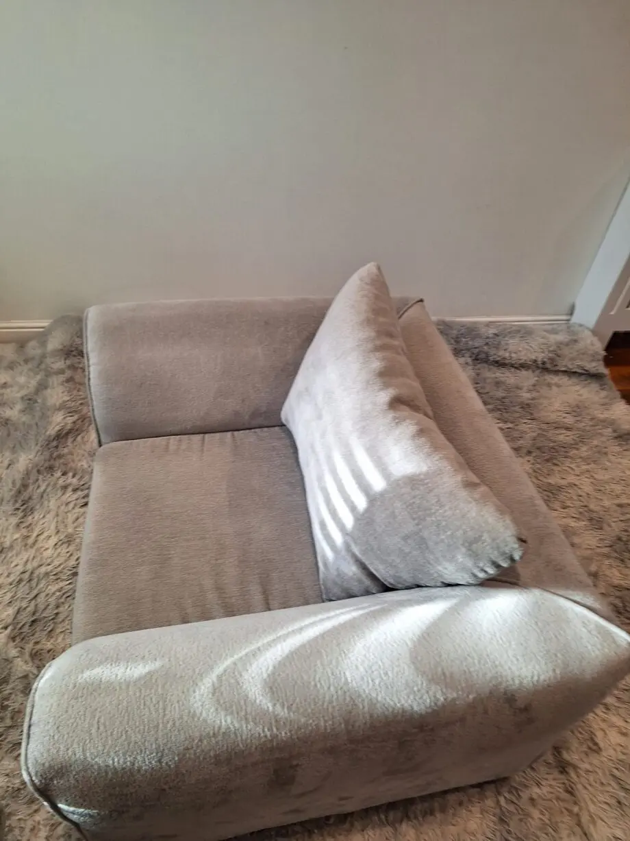 Light grey single sofa