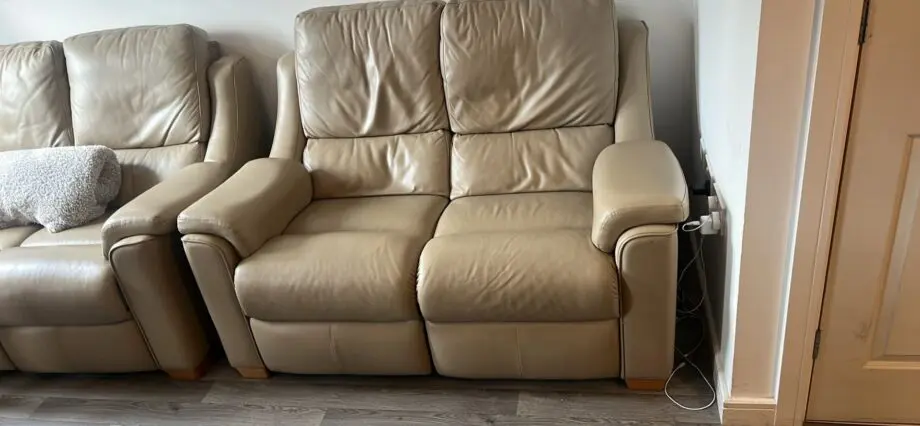 Parker knolls reclining leather sofas