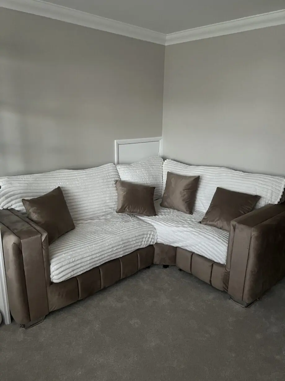 Sofa L shape right & 2 seater to match