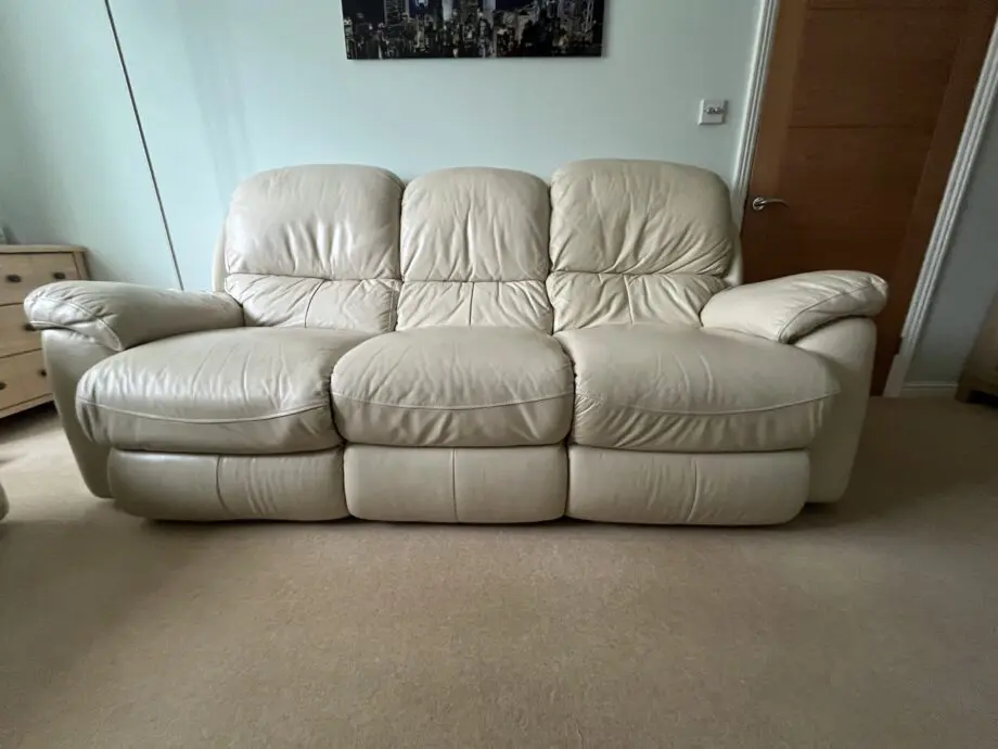 Furniture Village Leona California Ivory White/cream Leather 3 seater & 2 seater Manual recliner sofas