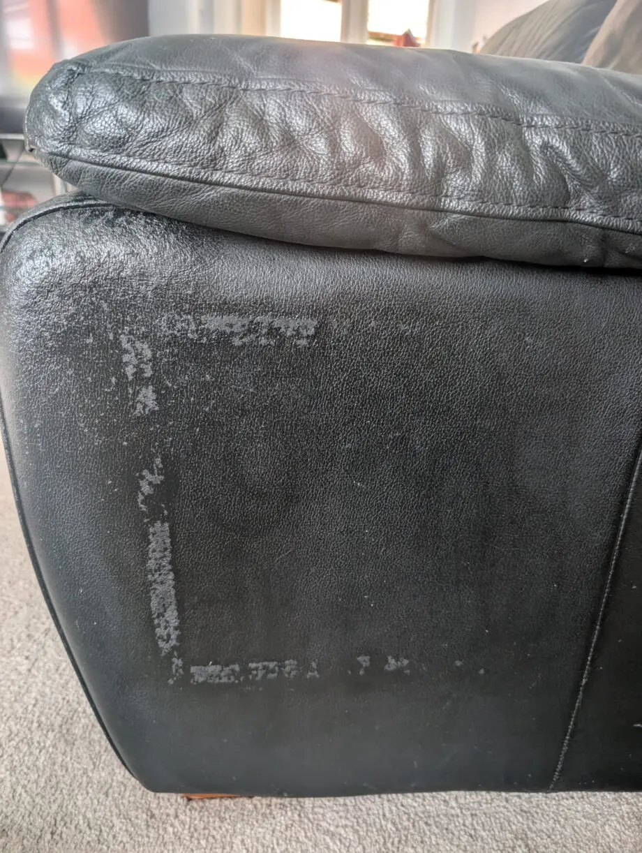 Black Leather Sofas