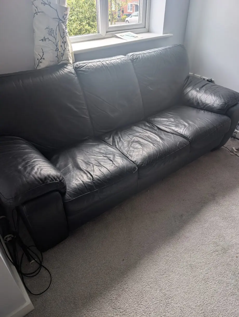 Black Leather Sofas