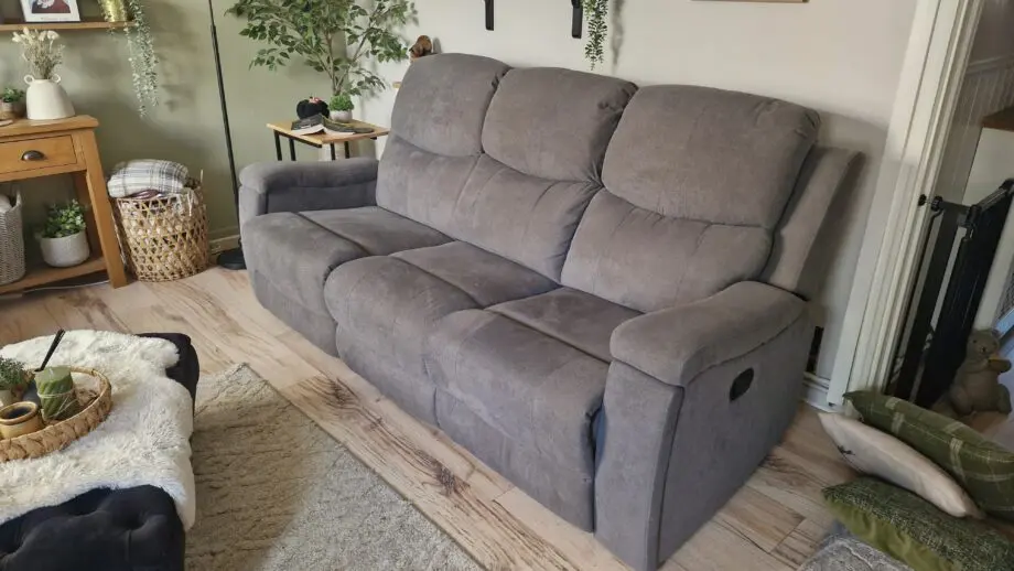 Manual reclining fabric sofa and chair
