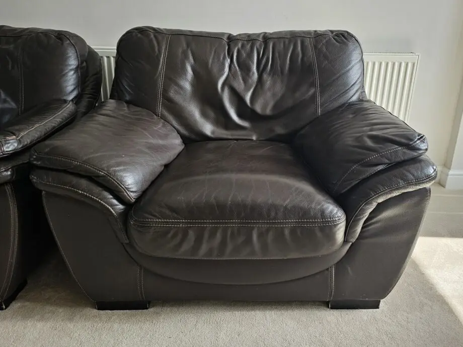 Land of Leather - Black/Brown - 4-Piece Sofa Set