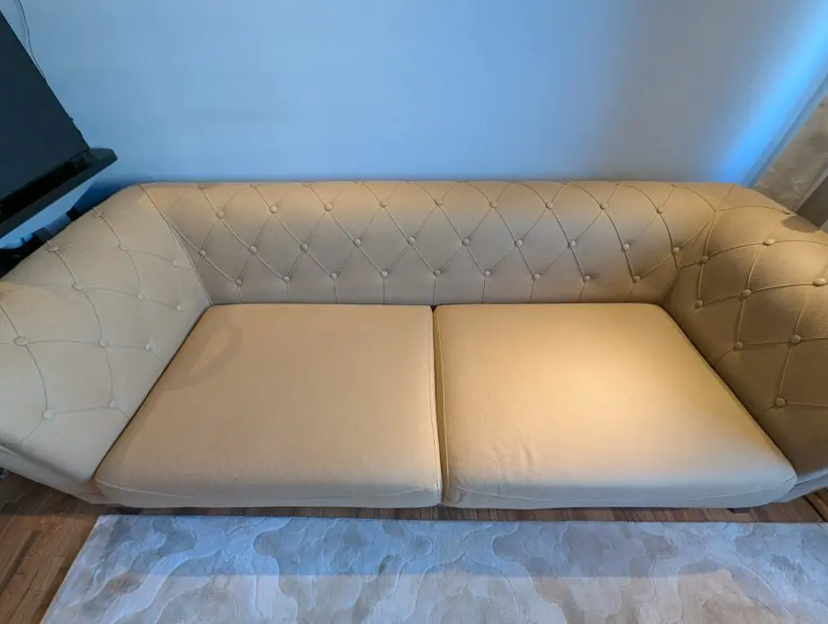 Chesterfield-Style 3-Seater Sofa & Two Wingback Armchairs – 3-Piece Suede Set