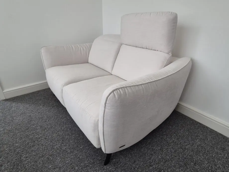 As new / never used - Natuzzi 3 seater and 2 seater sofa