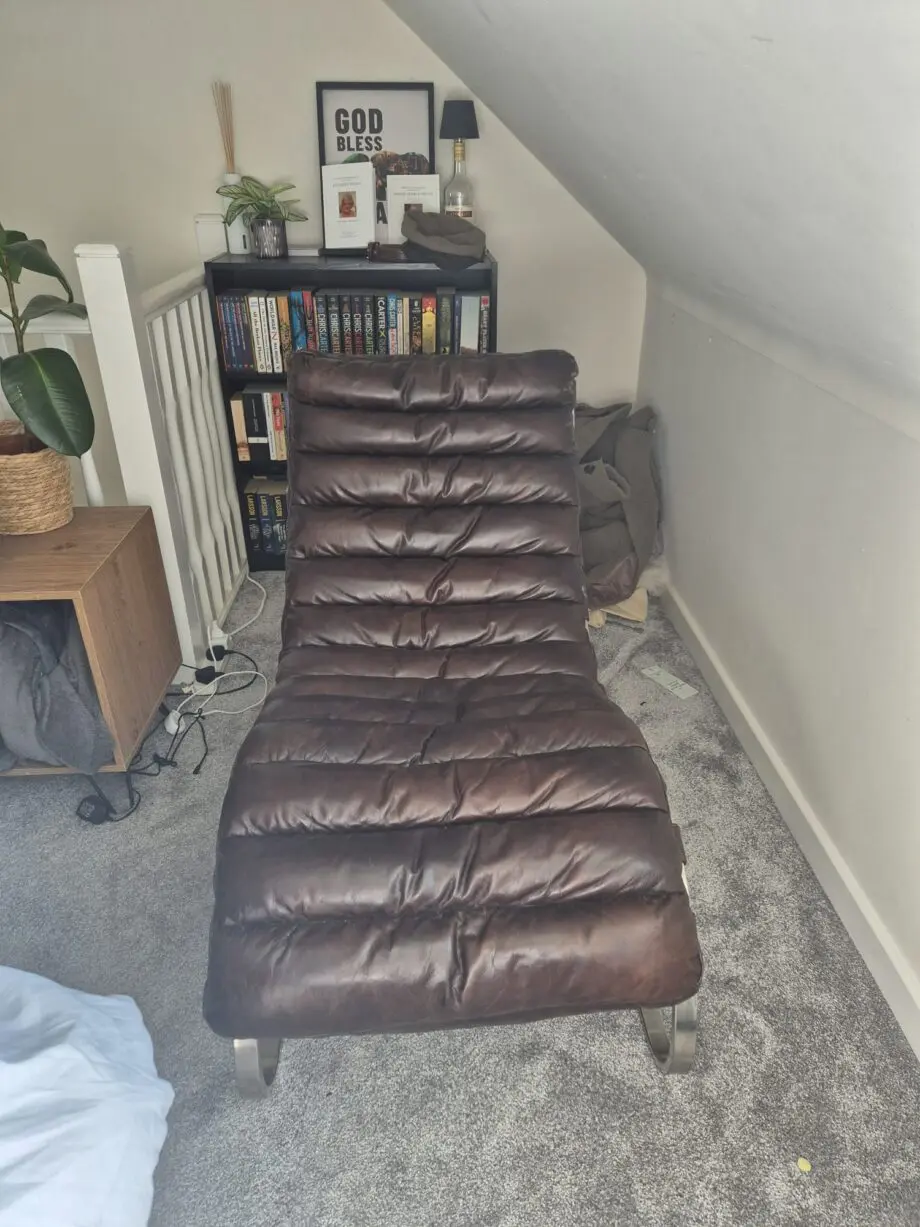 Mid Century Vintage Oviedo Leather Chaise Vintage Cigar Leather