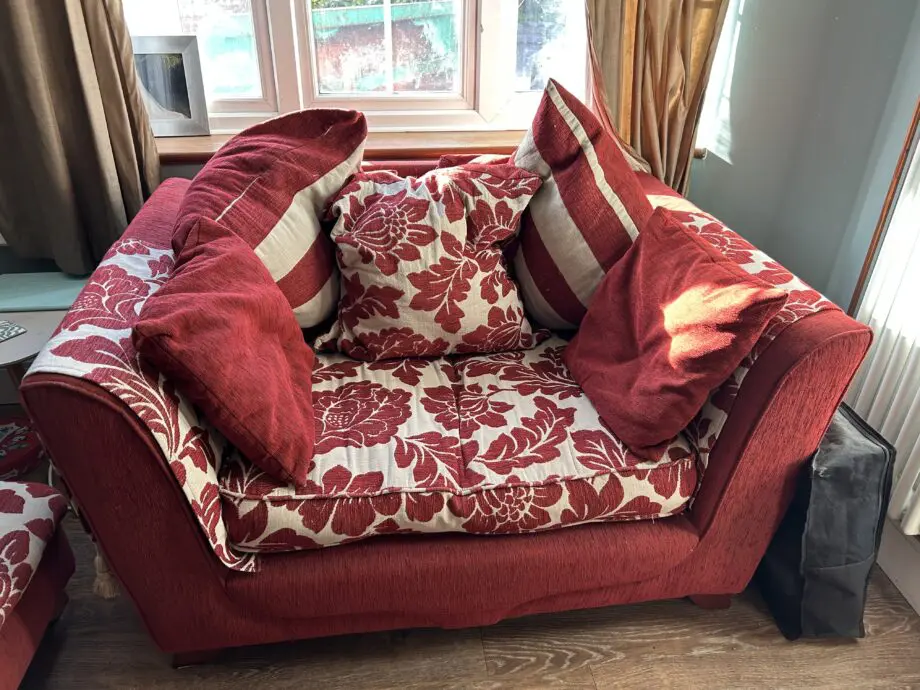 SCS comfortable sofa suite