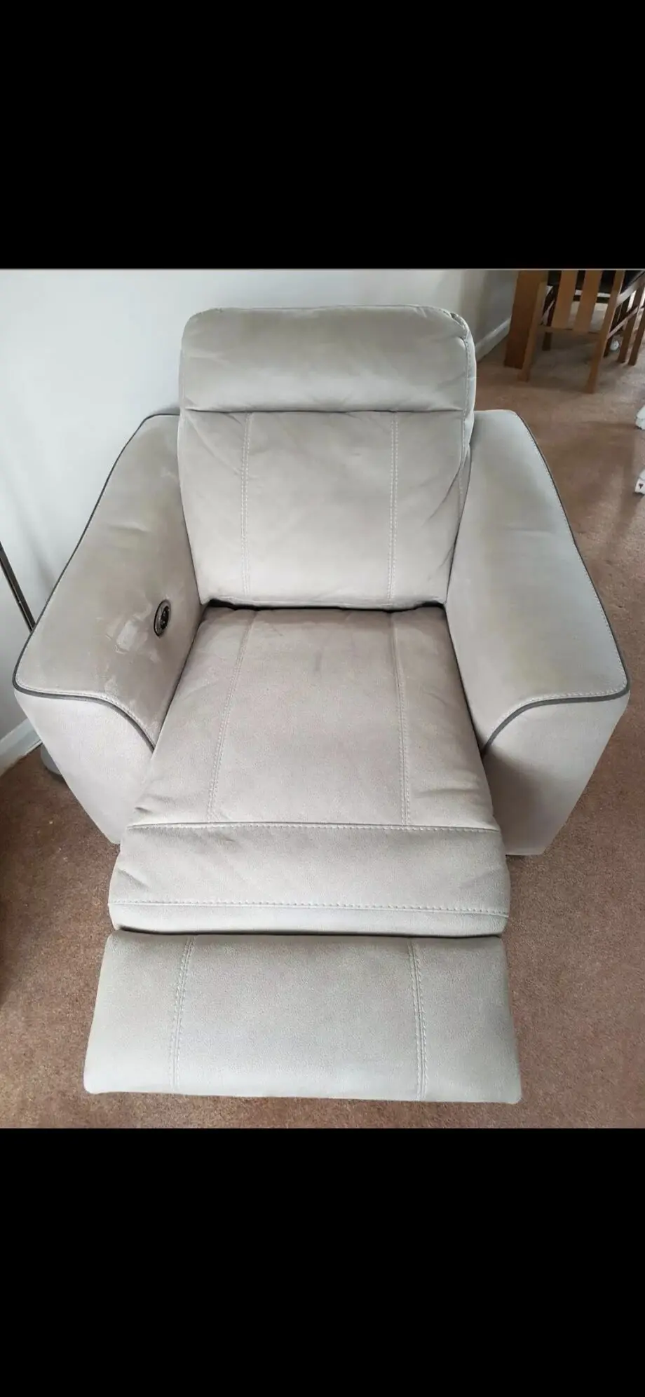 Recliner armchair
