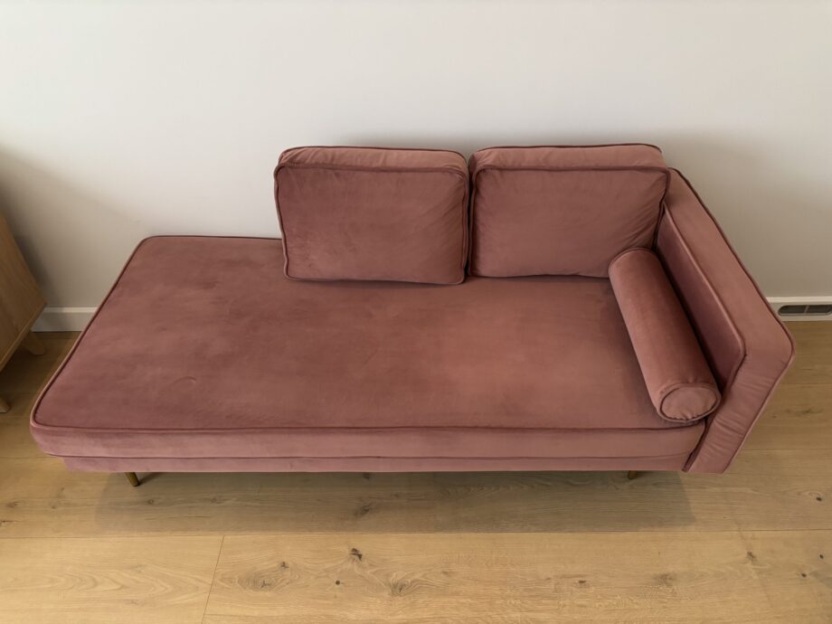 Beliani Miramas Left Hand Pink Velvet Chaise Lounge